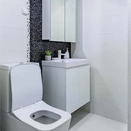 Serenity 2 - Luxury And Comfort Combined Apartment *