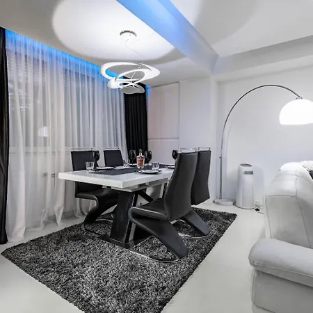 Serenity 2 - Luxury And Comfort Combined Skopje