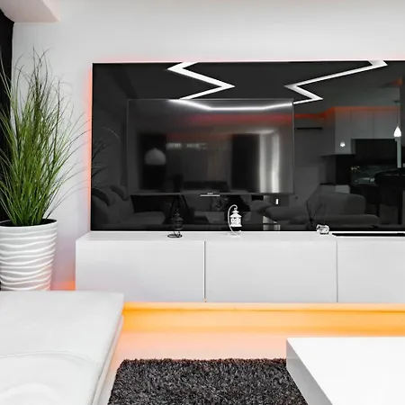Serenity 2 - Luxury And Comfort Combined * Skopje