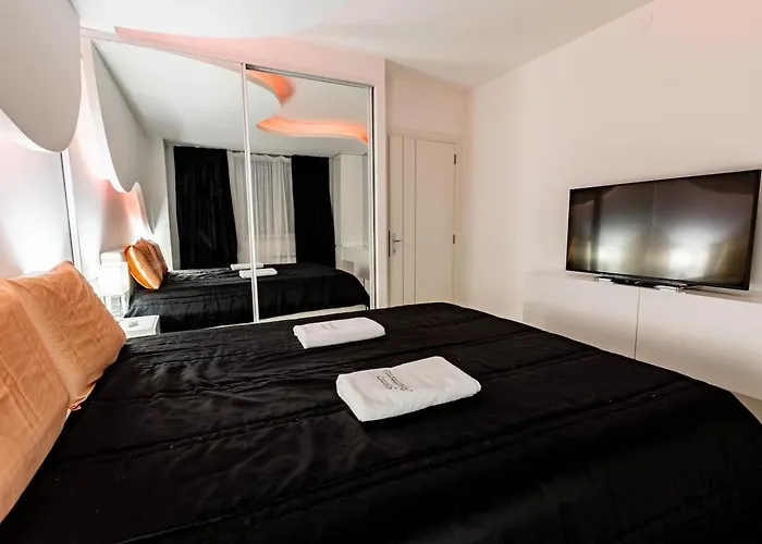 Serenity 2 - Luxury And Comfort Combined Appartement *